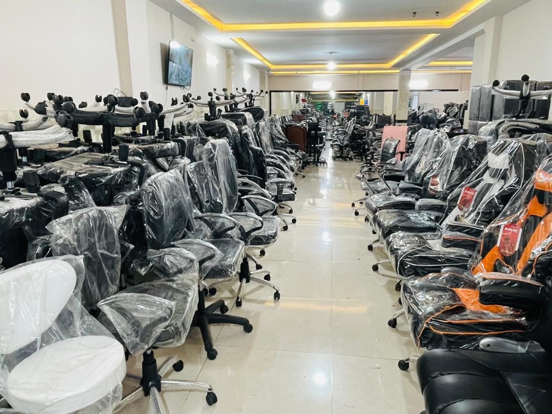 صندلی اپنی و کارمندی اداری مناسب پشت میز|مبلمان اداری|مشهد, شهید مطهری|دیوار