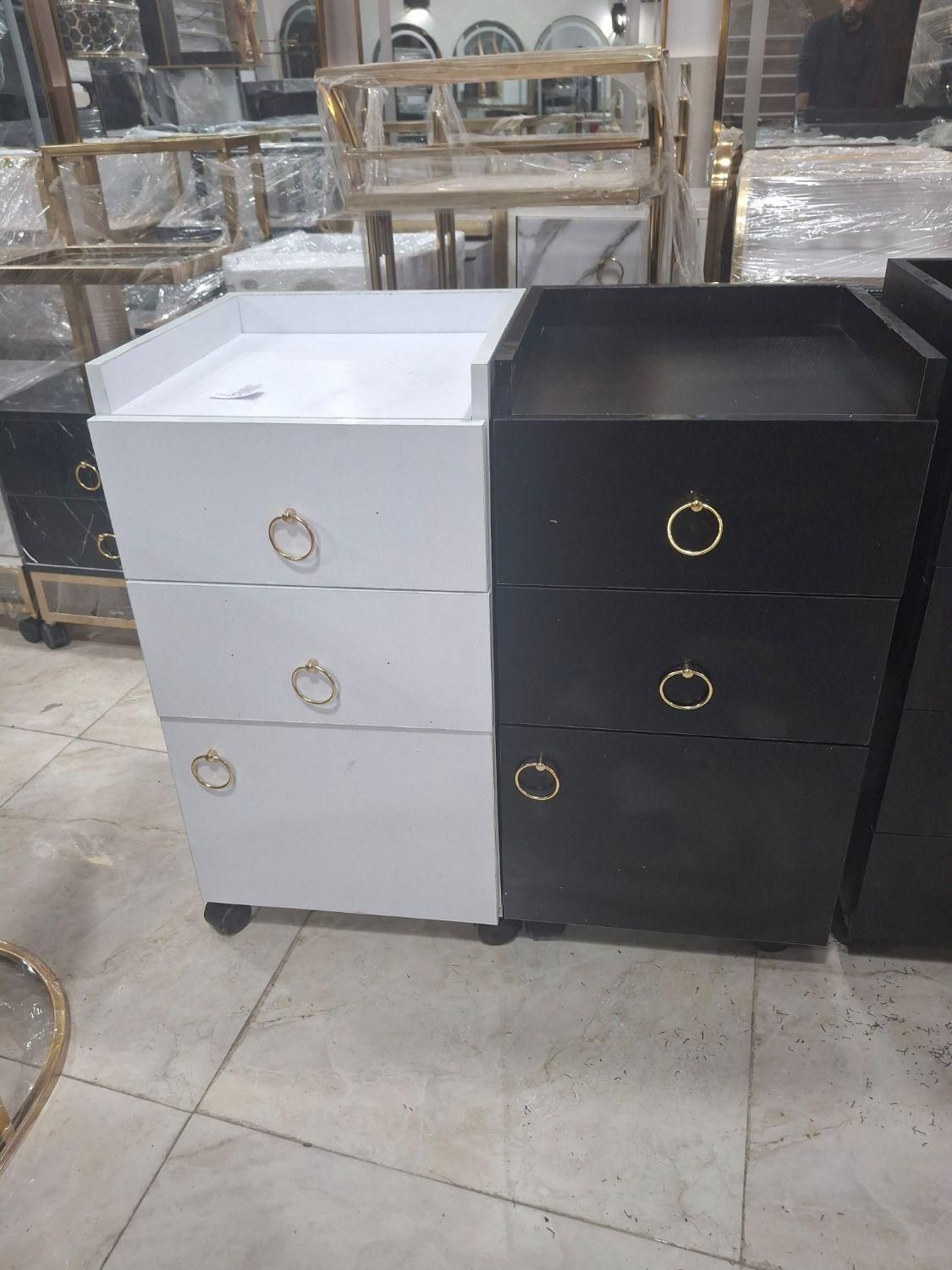 ترولی چوبی|آرایشگاه و سالنهای زیبایی|رشت, امین الضرب|دیوار