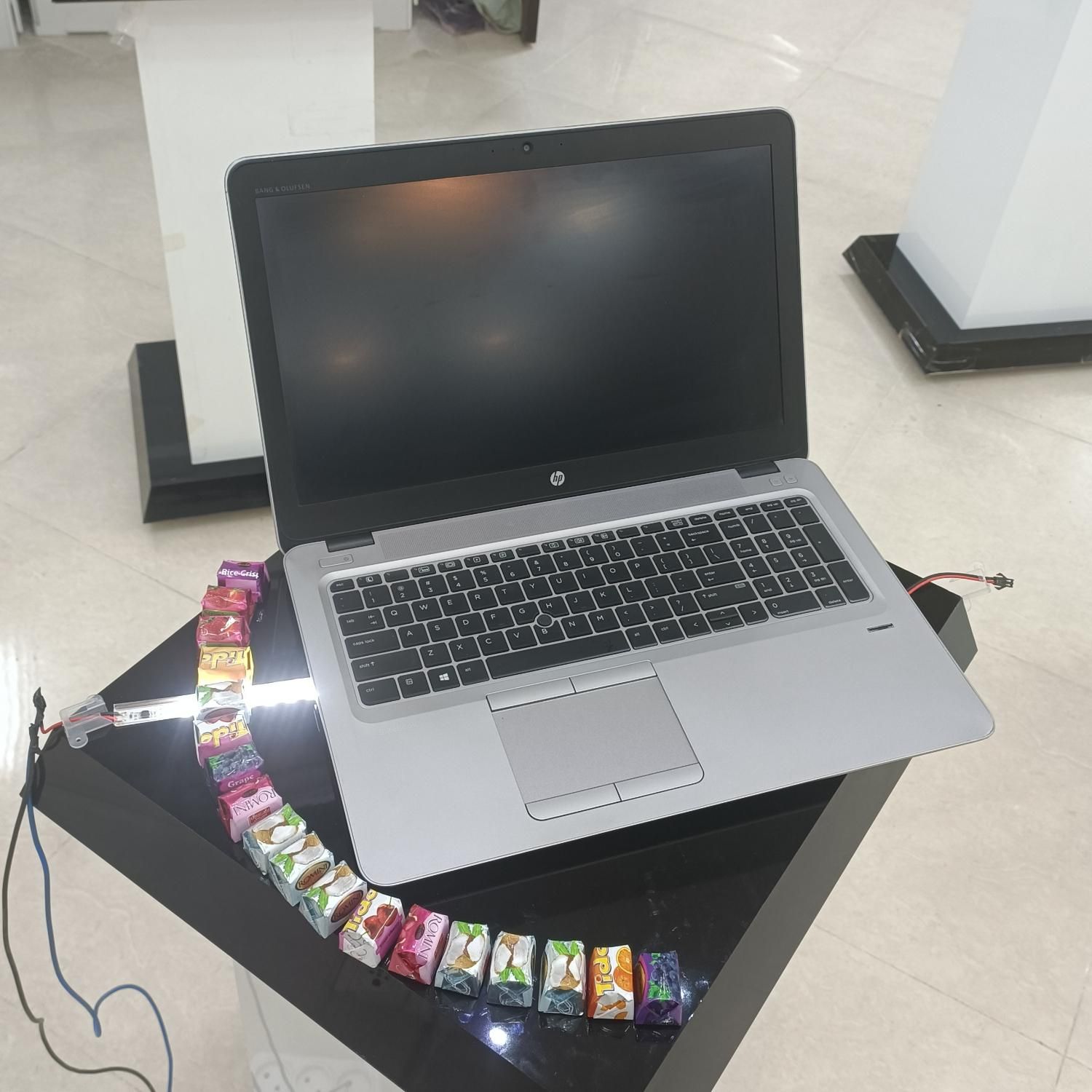 لپتاپ(باگرافیگ)اچ پی HP-i5 فول کیبورد باSSD|رایانه همراه|یزد, |دیوار