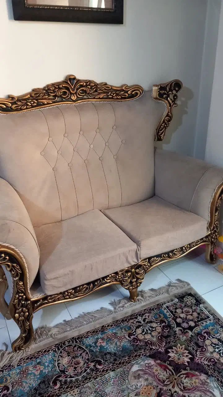 مبل در حد نو و عالی با قیمت خیلی خیلی خیلی کم|مبلمان خانگی و میز عسلی|تهران, بریانک|دیوار