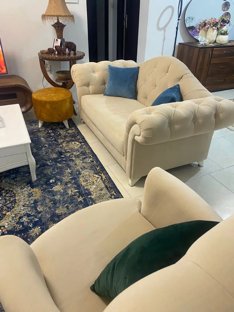 مبل۷ نفره چستری پارچه ترک چوب مقاوم(خرید سه سال)|مبلمان خانگی و میز عسلی|رشت, گلسار|دیوار