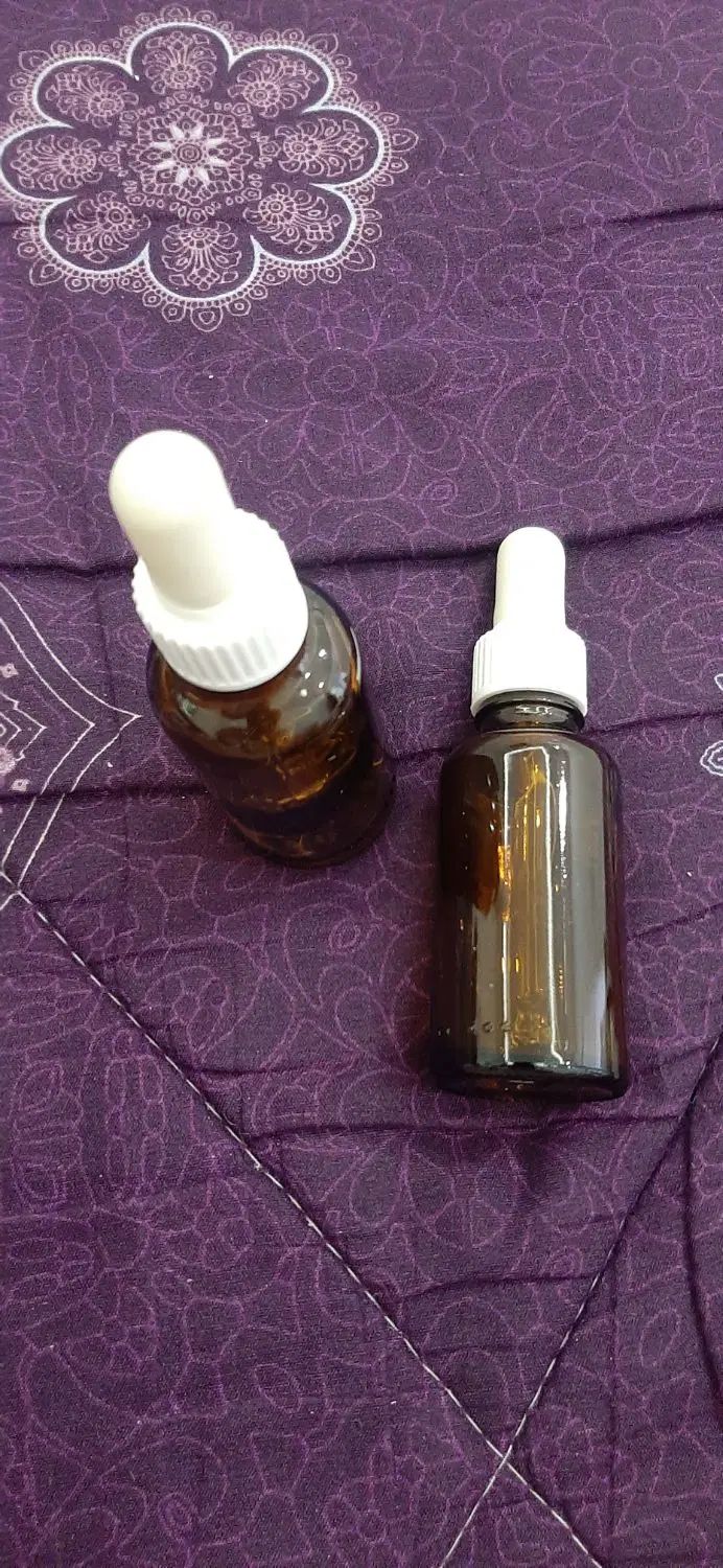 شیشه قطره چکان،یک عدد پوکه ریمل،یک عدد ظف شیشه ای|آرایشی، بهداشتی، درمانی|گرگان, |دیوار
