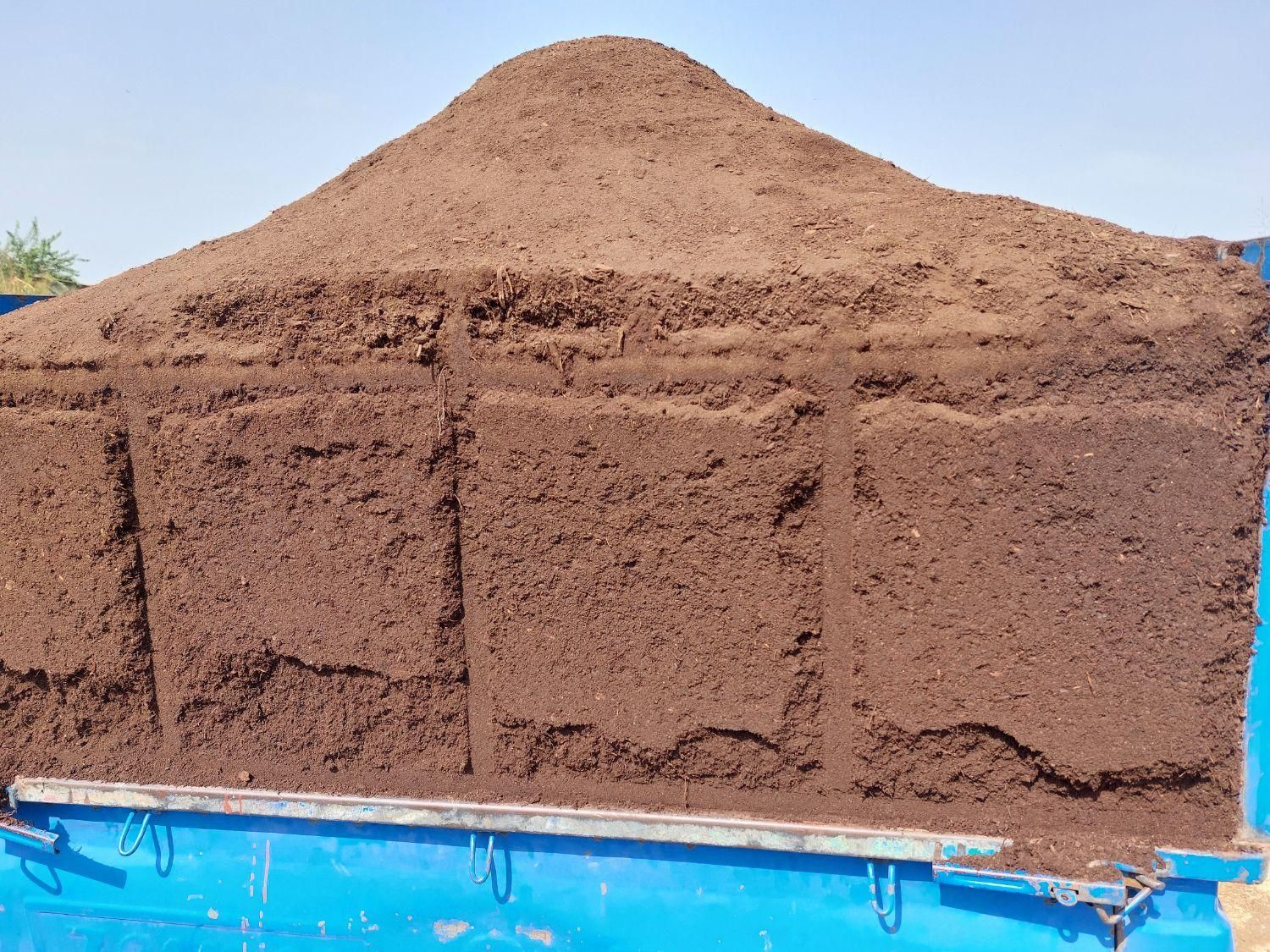 کمپوست برای سینی نشا و گلخانه نهالستان توت فرنگی|گل و گیاه طبیعی|بابل, |دیوار