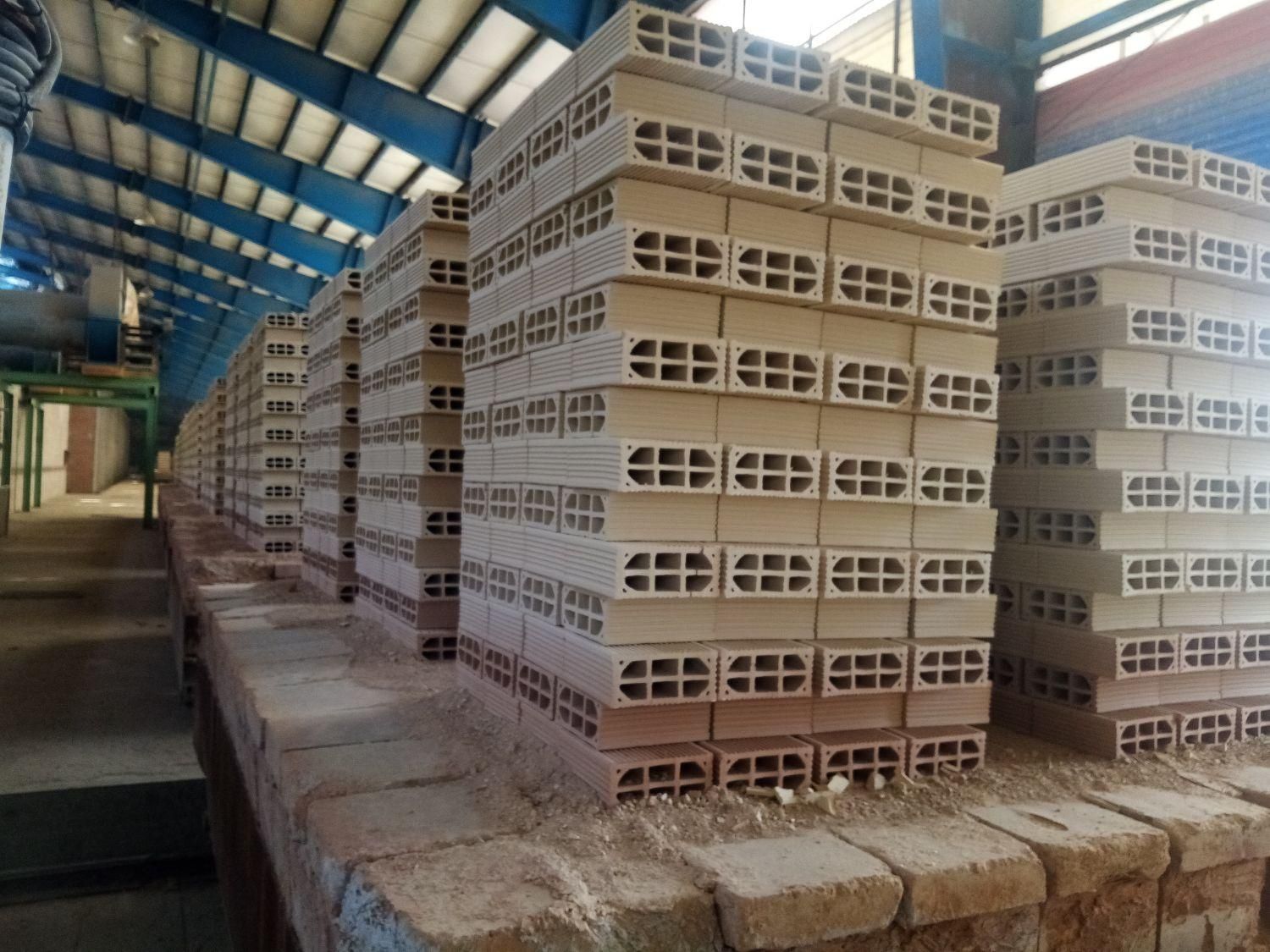 آجر، بلوکه سفالی، بلوکه سقفی|مصالح و تجهیزات ساختمان|نیشابور, شهرک قدس|دیوار