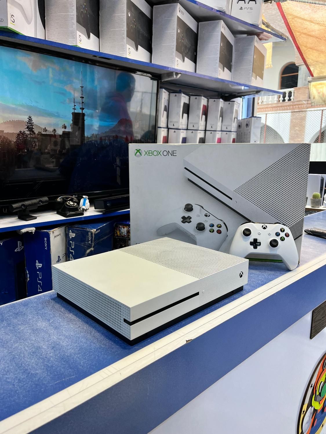xbox one s 1tr با درایو|کنسول، بازی ویدئویی و آنلاین|تهران, فردوسی|دیوار