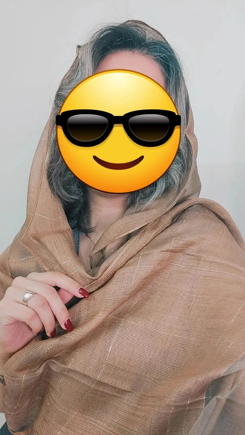 شال مجلسی|لباس|اصفهان, آزادگان|دیوار