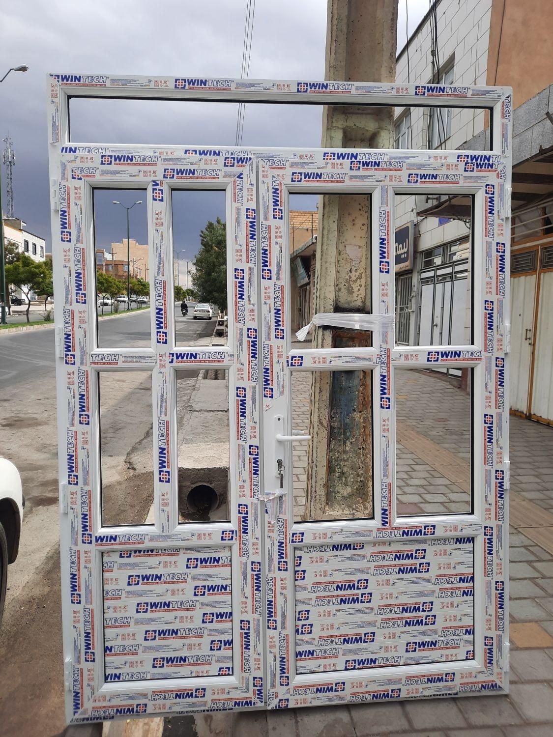 پنجره ودرب دوجداره یوپی وی سی upvc|خدمات پیشه و مهارت|همدان, |دیوار