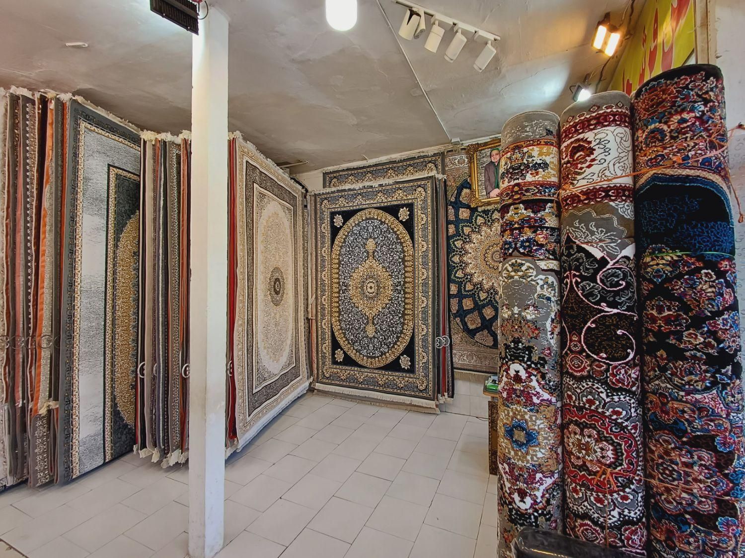 فروشگاه فرش حاجی حسینی طلاب شعبه دیگری ندارد۱۲متری|فرش|مشهد, طلاب|دیوار