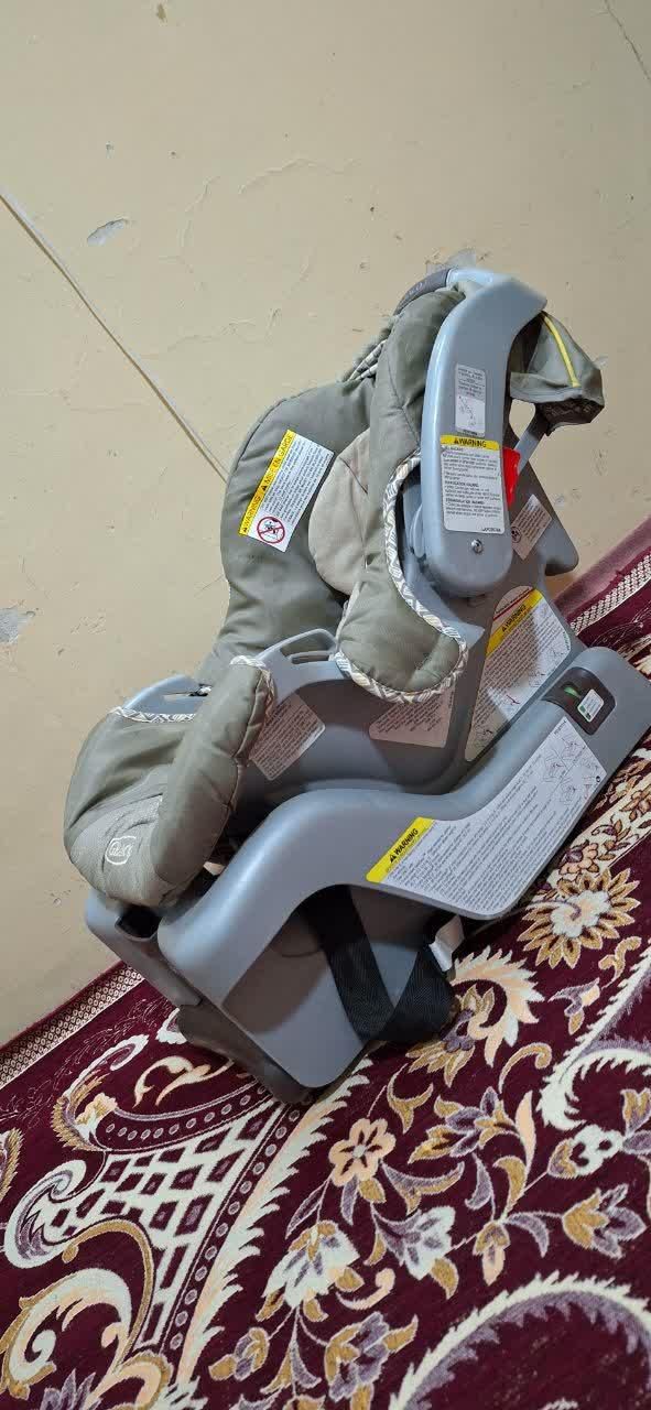 صندلی ماشین کودک GRaco|تخت و صندلی بچه|خرم‌آباد, |دیوار