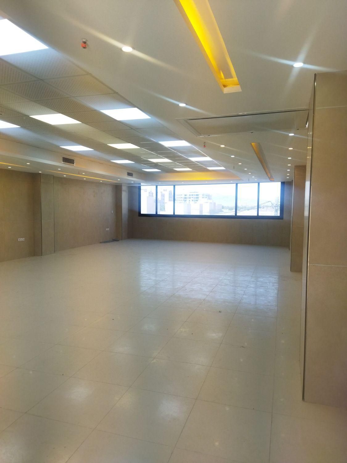 رهن و اجاره واحد خدماتی 70متری 200رهن 10اجاره|اجارهٔ دفتر کار، اتاق اداری، مطب|شاهین‌شهر, سعدی جنوبی|دیوار