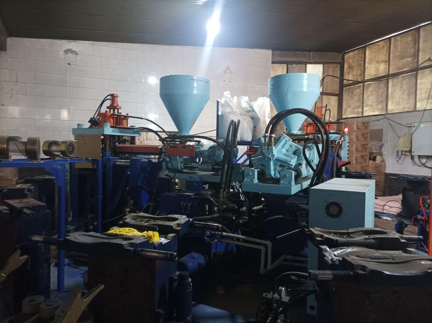 دستگاه تولید  چکمه پلاستیکی ساخت چین|ماشین‌آلات صنعتی|قم, نخودی|دیوار