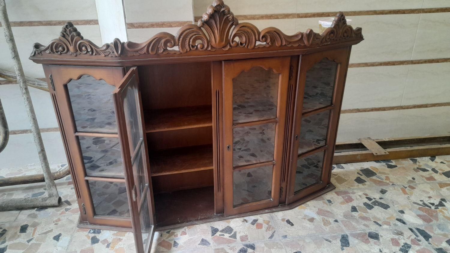 بوفه سلطنتی چوب گردو|بوفه، ویترین، کنسول|رشت, انصاری|دیوار