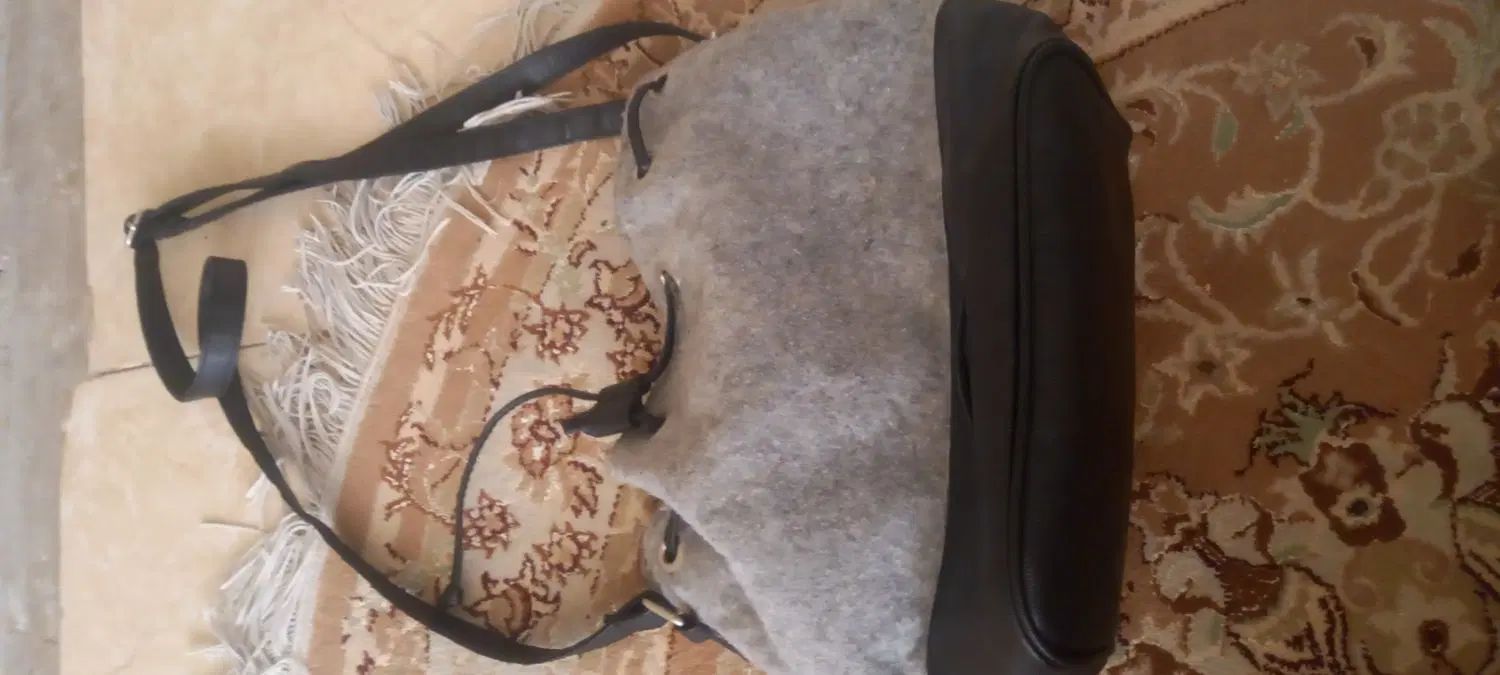 کیف مجلسی و بزرگ  نو سالم بدون پارگی و پوسیدگی|کیف، کفش، کمربند|تهران, خاک سفید|دیوار