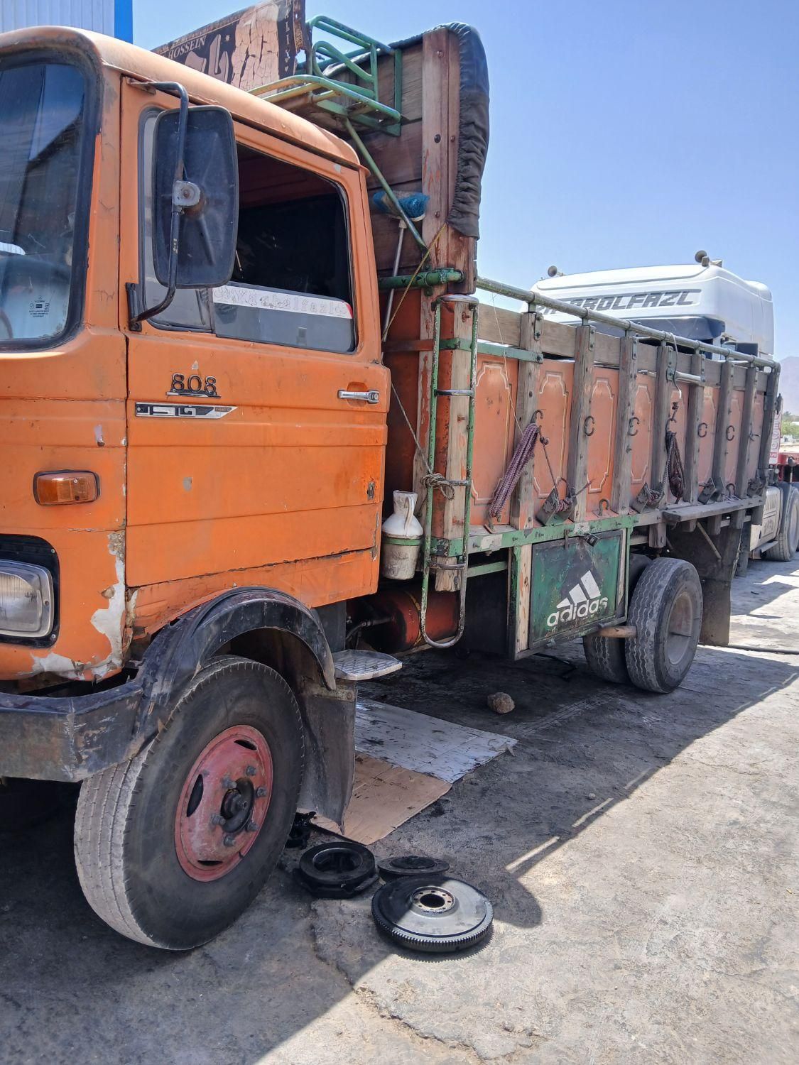 خاور بنز ۸۰۸ مدل ۱۳۶۲|خودرو سنگین|اصفهان, بهارستان|دیوار