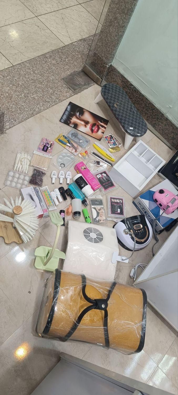 پک کامل لوازم کاشت ناخن|آرایشی، بهداشتی، درمانی|زنجان, |دیوار