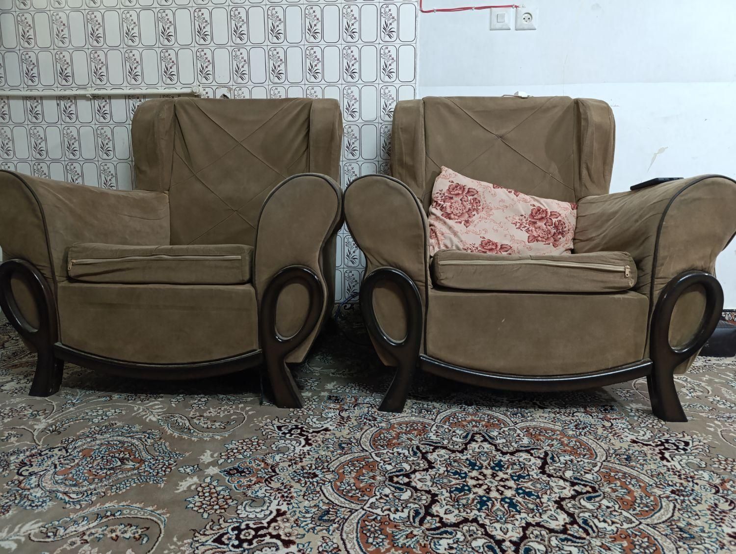 مبل|مبلمان خانگی و میز عسلی|شیروان (خراسان), |دیوار