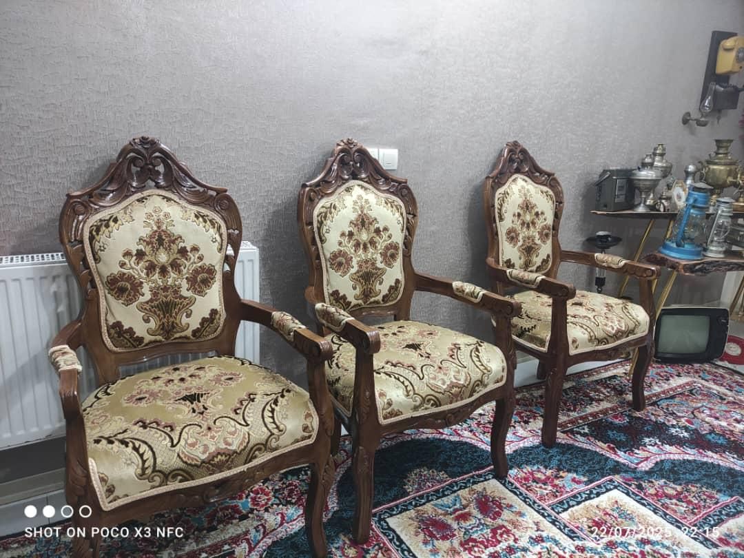 فروش مبل سلطنتی شیک وتمیزچوب گردو|مبلمان خانگی و میز عسلی|شیراز, شهرک گلستان|دیوار