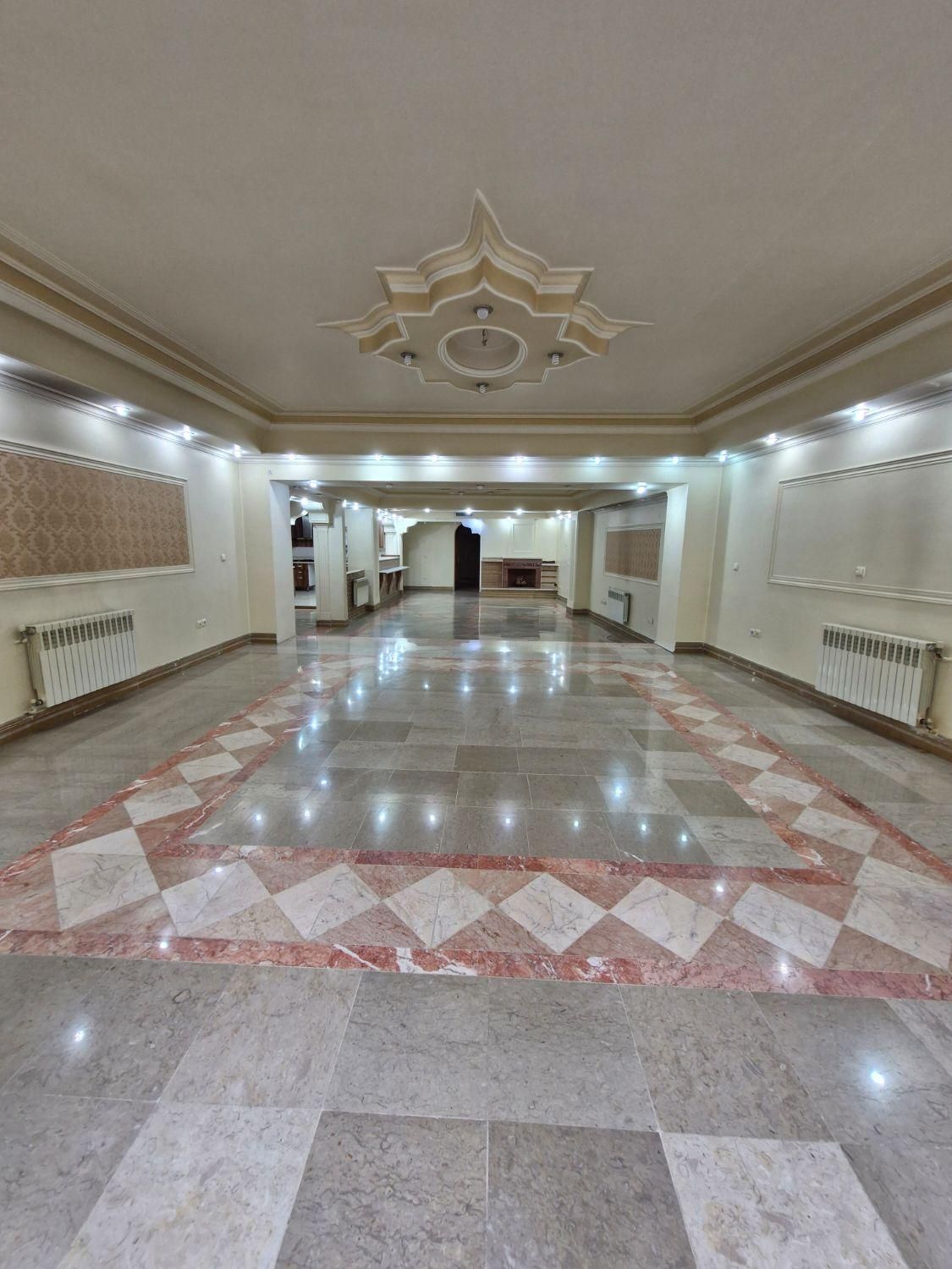 اجاره آپارتمان ۲۰۰ متری ۳ خواب دولت دیباجی جنوبی