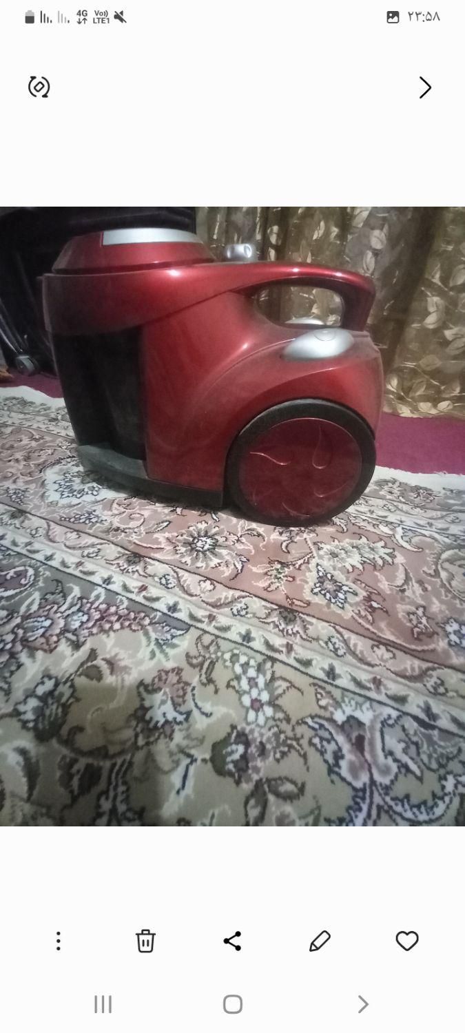 جاروبرقی بوش نیاز به تعمیر سطلی آلمانی اصل|جاروبرقی، جارو شارژی، بخارشو|کرج, چهارصد دستگاه|دیوار