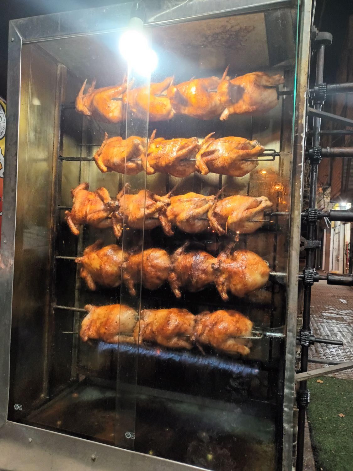 استخدام نیرو ساده آقا وخانم|استخدام خدمات فروشگاه و رستوران|کوهدشت, |دیوار