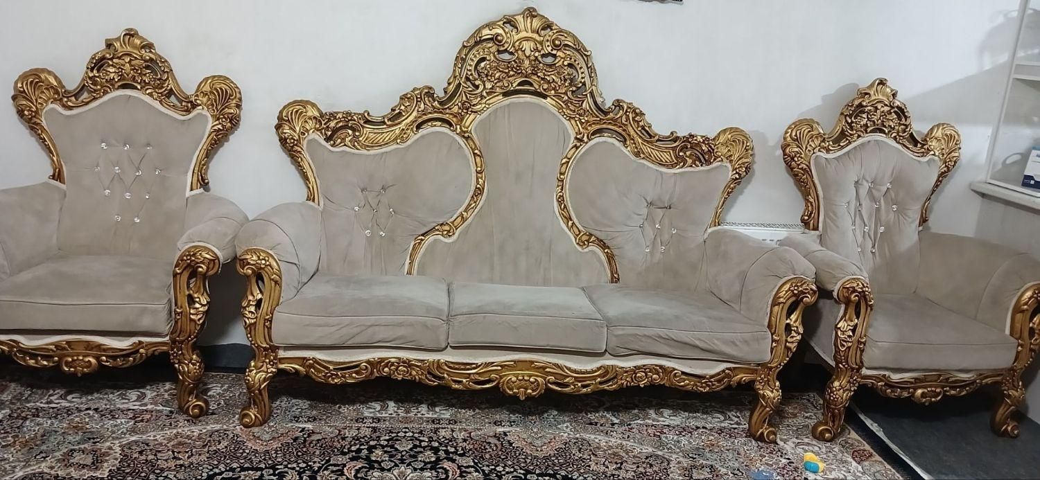 مبل سلطنتی طلائی ۹نفره|مبلمان خانگی و میز عسلی|نسیم‌شهر, |دیوار