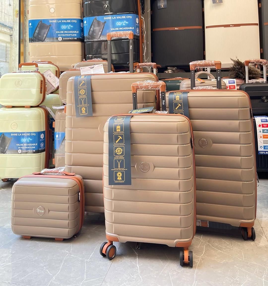 ورژن چمدان نیو فیس Coffee 7|کیف، کفش، کمربند|شیراز, اصلاحنژاد|دیوار