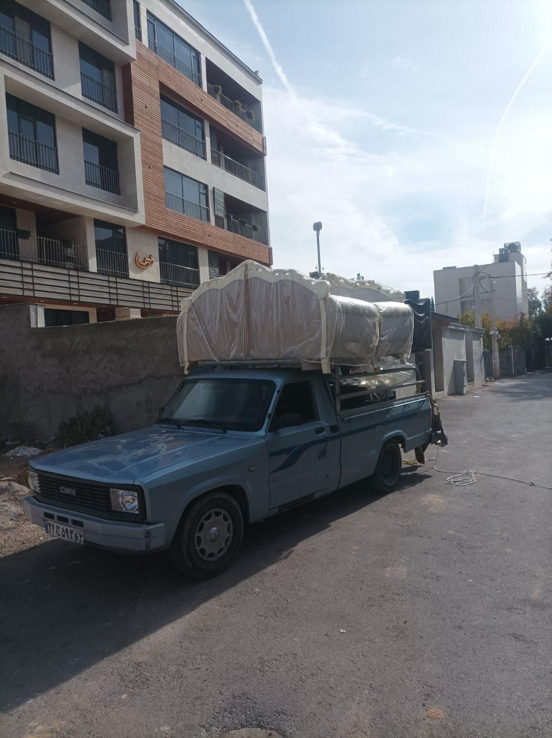 وانت مزدا جهت حمل بار واسباب منزل|خدمات حمل و نقل|شیراز, فرهنگ شهر|دیوار