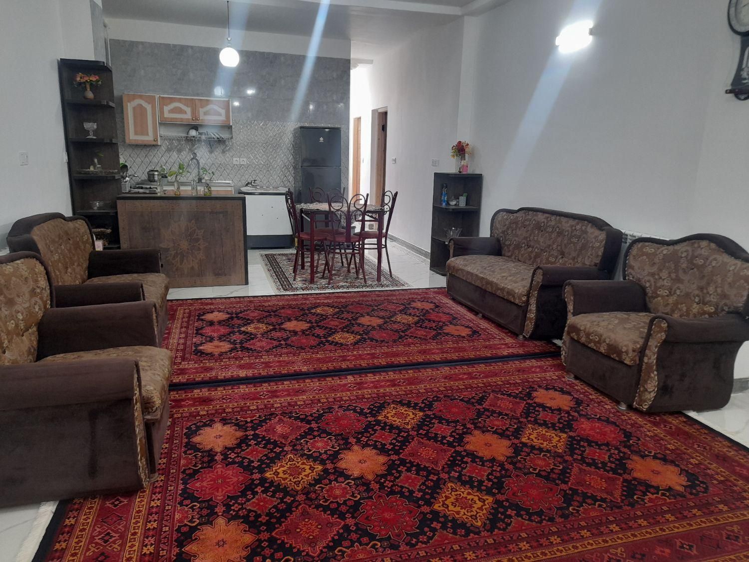 اجاره سوئیت شیک وتمیز دوخواب حیاط دار|اجارهٔ کوتاهمدت آپارتمان و سوئیت|املش, |دیوار