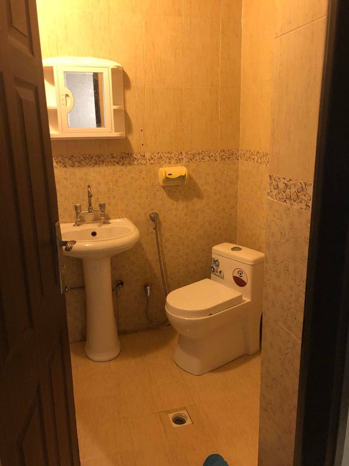 اجاره سوییت مبله روزانه مطابق عکس|اجارهٔ کوتاهمدت آپارتمان و سوئیت|بندرعباس, |دیوار