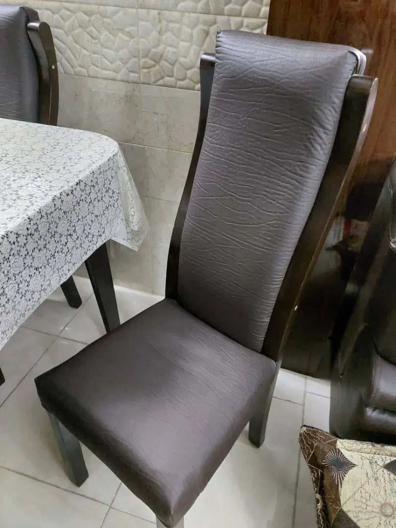 مبل ۶نفره چرم به همراه میز ناهارخوری چرم درحدنو|مبلمان خانگی و میز عسلی|خمین, |دیوار