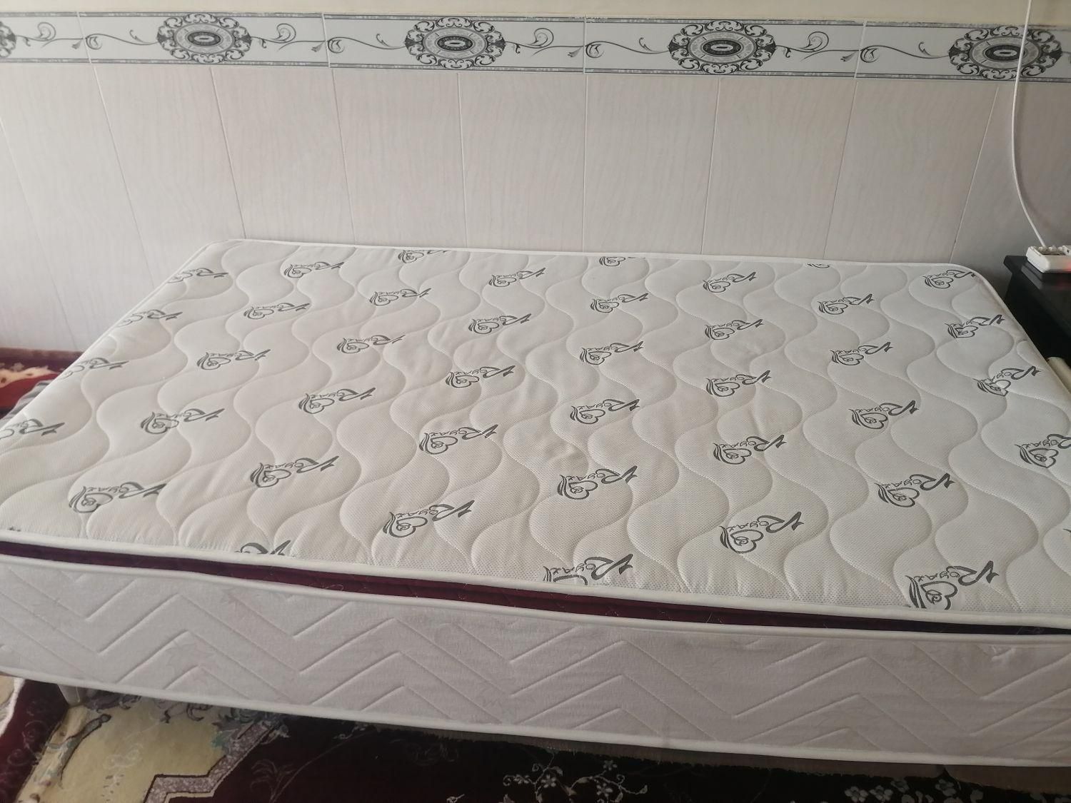 تشک طبی|تخت و سرویس خواب|هشتگرد, هشتگرد قدیم|دیوار