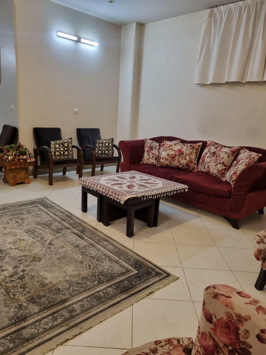 اجاره روزانه/هفتگی/ آپارتمان ۱۰۰ متری در نصرآباد|اجارهٔ کوتاهمدت آپارتمان و سوئیت|اصفهان, نصرآباد|دیوار