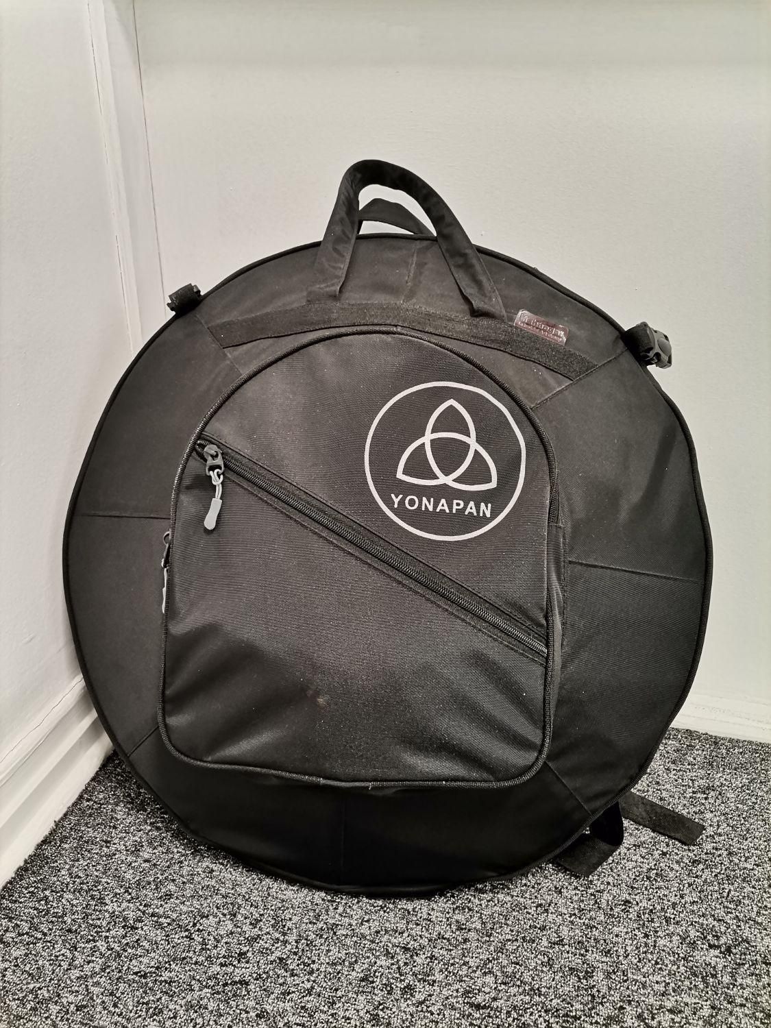 هنگ درام یونا|درام و پرکاشن|تهران, فلسطین (میدان انقلاب)|دیوار