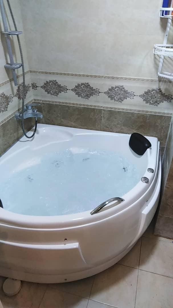 جکوزی گوشه آبشاری|لوازم حمام|تبریز, |دیوار