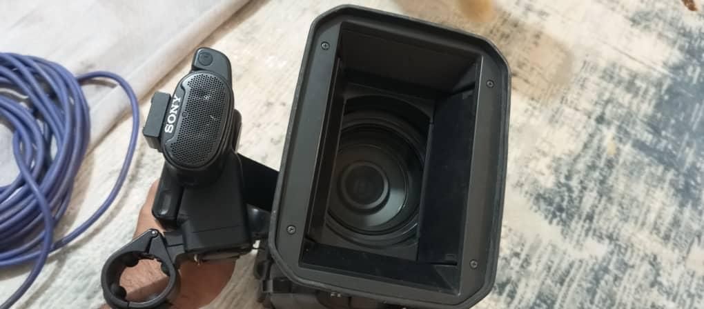 دوربین فیلمبرداری NX5 u|دوربین عکاسی و فیلم‌برداری|بندرعباس, |دیوار