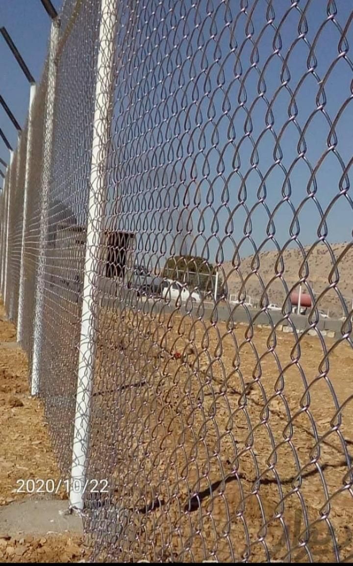 فنس کشی و نصب سیم خاردار|خدمات پیشه و مهارت|ایلام, |دیوار