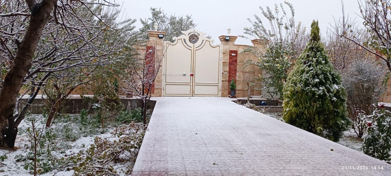 اجاره ویلا استخر سرپوشیده|اجارهٔ کوتاهمدت ویلا و باغ|تبریز, |دیوار