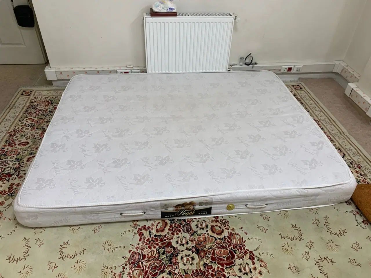 تشک تخت خواب دونفره سالم و کم کار کرده|تشک تختخواب|تهران, بهجت‌آباد|دیوار