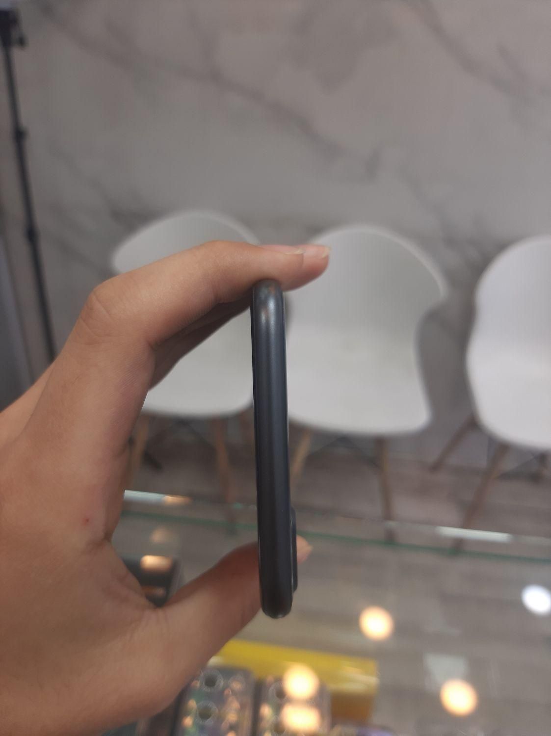 اپل iPhone 8 Plus با حافظهٔ ۶۴ گیگابایت|موبایل|رشت, لاکانی|دیوار