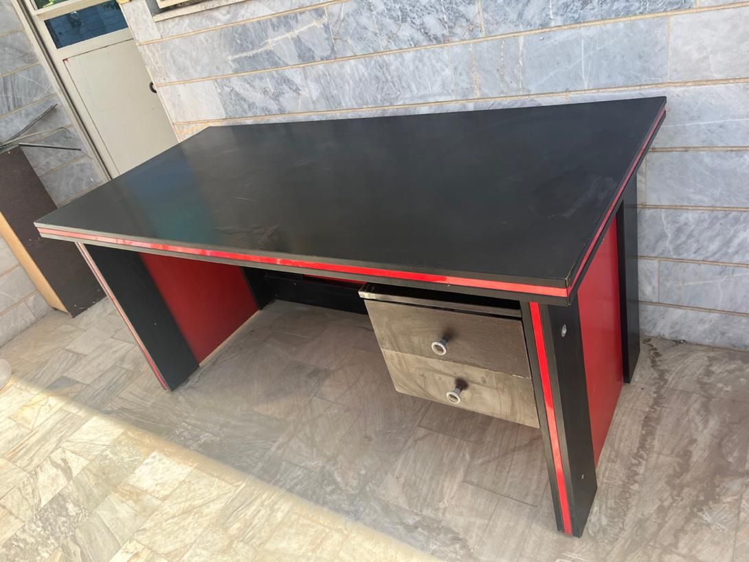 میز اداری دست ساز محکم|مبلمان اداری|نظرآباد, نظرآباد|دیوار