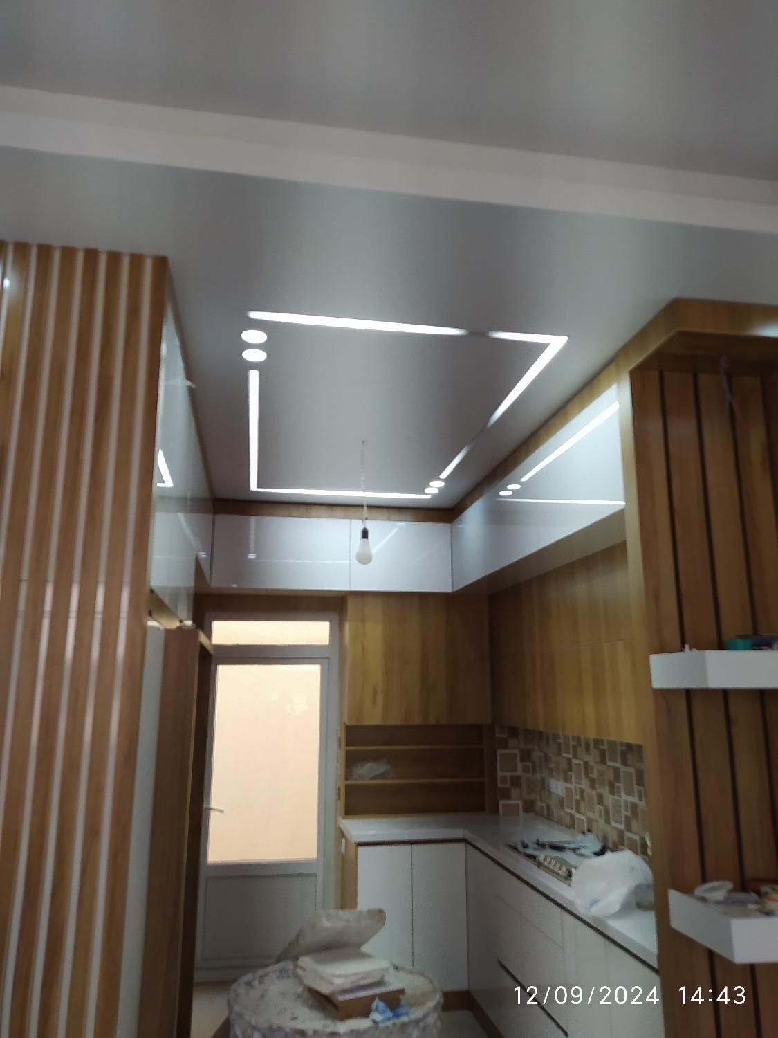 برقکار لاینر هالوژن ریسه ایفون لوستر خردهکاری|خدمات پیشه و مهارت|قزوین, |دیوار