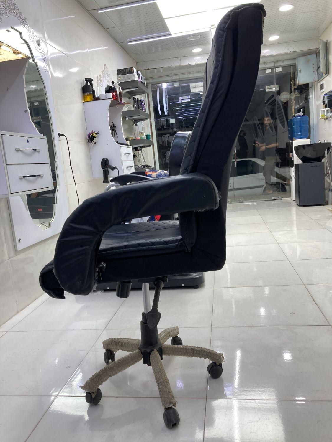 صندلی مدیریت در حد آک|مبلمان خانگی و میز عسلی|مسجد سلیمان, |دیوار