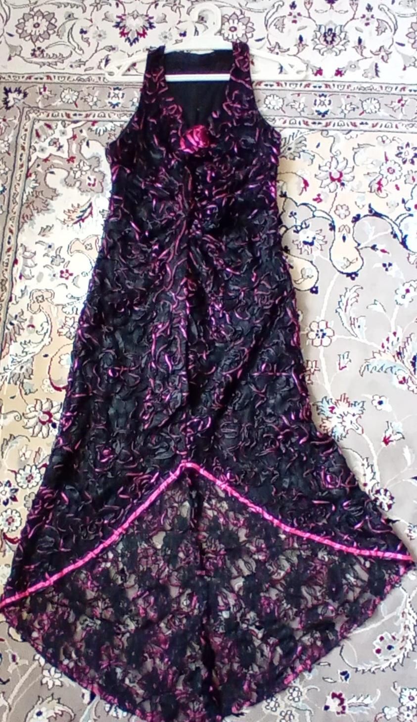 لباس مجلسی|لباس|قائن, |دیوار