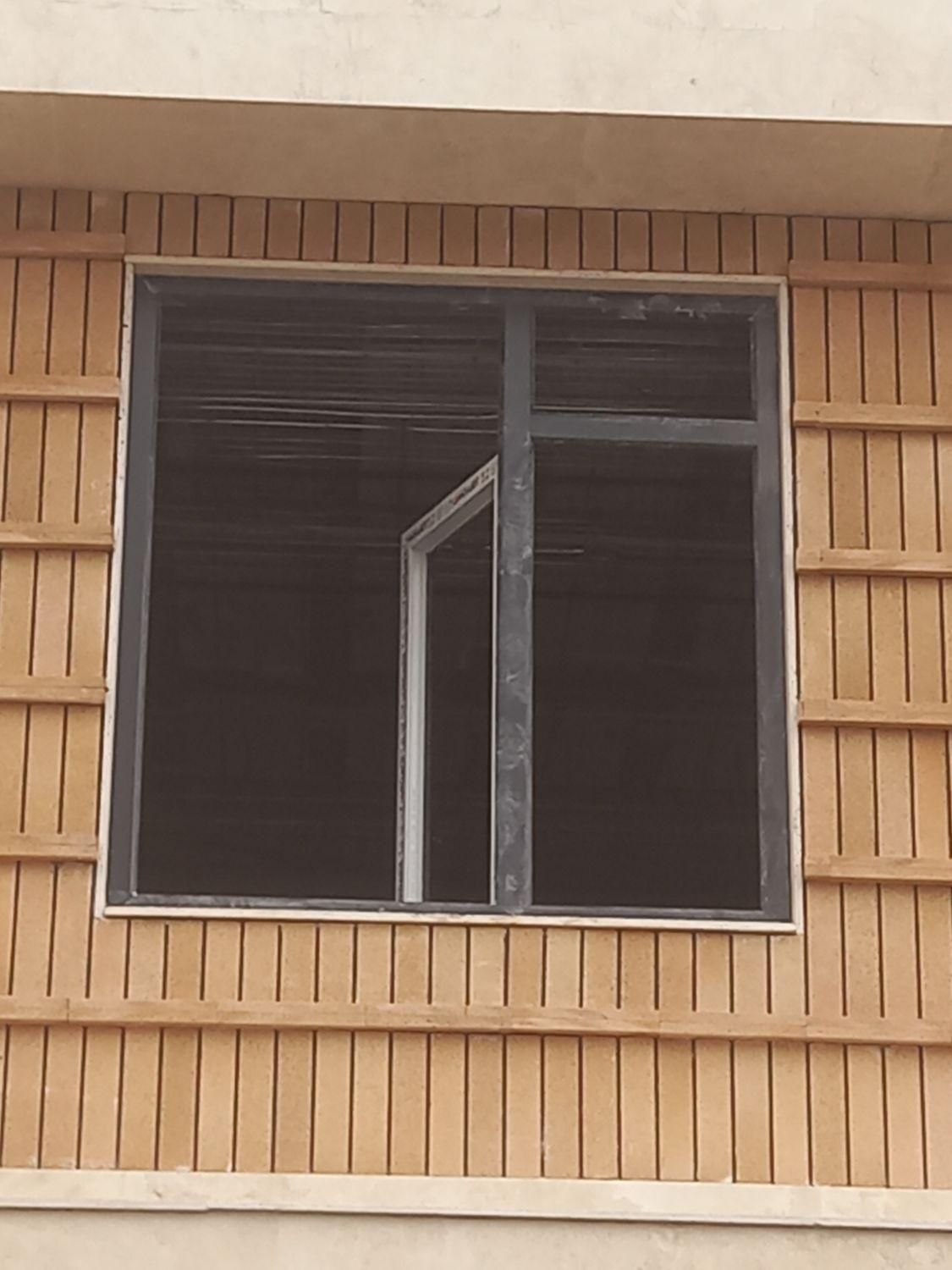 تولیدی درب و پنجره upvc آزادگان|خدمات پیشه و مهارت|اراک, |دیوار