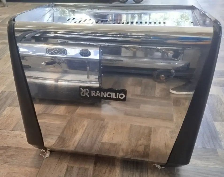 دستگاه اسپرسوساز صنعتی RANCILIO classe 5|کافی‌شاپ و رستوران|کرج, ساسانی (قلمستان)|دیوار