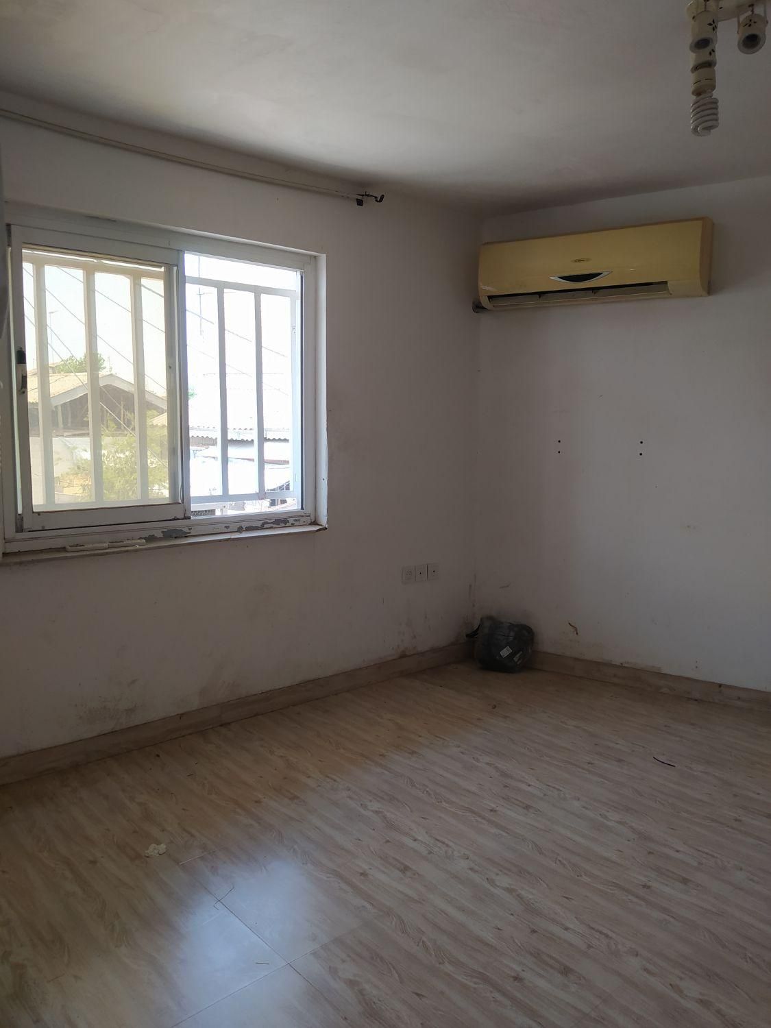 اجاره طبقه اول تکخواب با پارکینگ و اسپیلت|اجارهٔ آپارتمان|رشت, دخانیات|دیوار