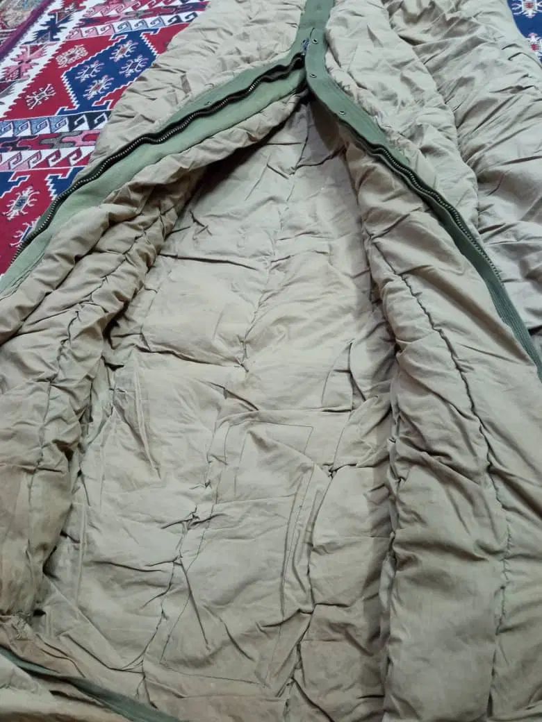 کیسه خواب پر آمریکا آمریکایی اصل قدیمی عتیقه انتیک|کوهنوردی و کمپینگ|اصفهان, شیخ اشراق|دیوار
