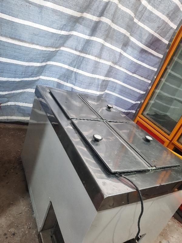 فریزر صندوقی استیل شیش و چهار و بستنی شیشه ای|فروشگاه و مغازه|سبزوار, شهدا|دیوار