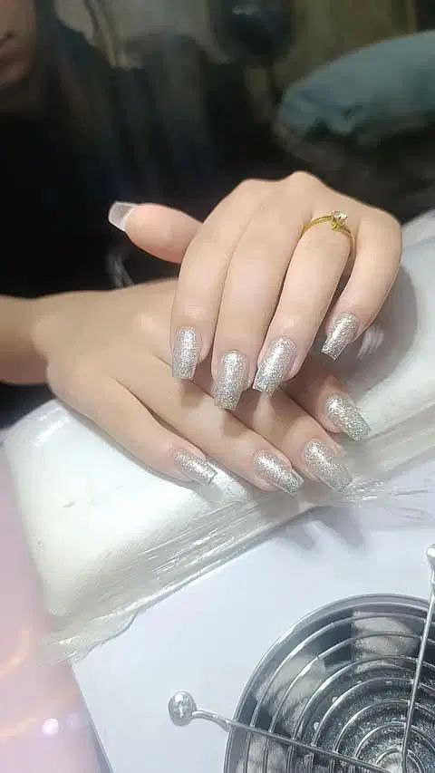 کاشت ناخن هرروزازساعت پنج بعدظهرتاساعت یازده شب|خدمات آرایشگری و زیبایی|مشهد, طبرسی شمالی|دیوار