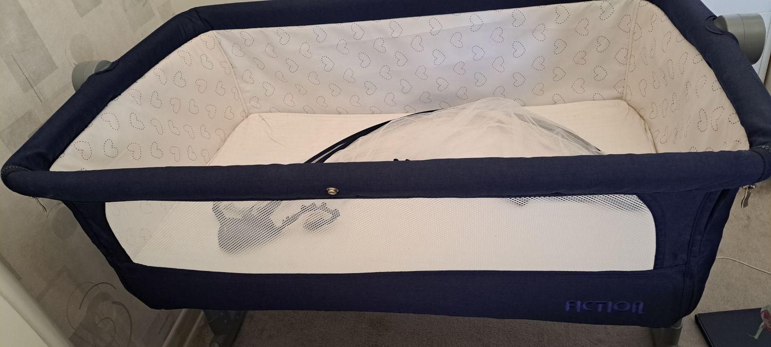 تخت کنار مادر فیکشن|تخت و صندلی بچه|شاهرود, |دیوار